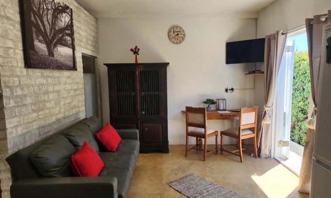 Sandbaai Apartment | Relax and Rejuvenate at Beauty Sleep - Rated 9/10!