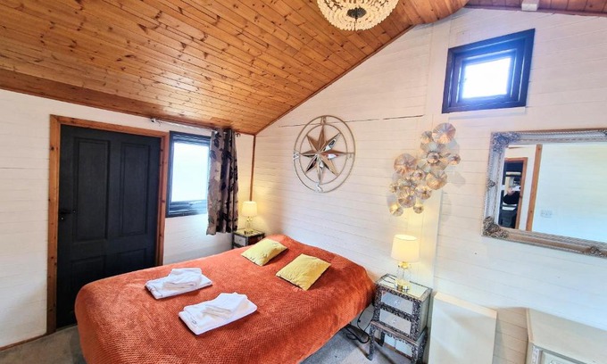 Warminster House | Pet-Friendly Retreat at Beaver 2 HuntersMoon in Warminster