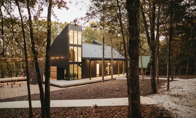 Garfield House | Beaver Lake Home with Guest House - Perfect for Large Groups