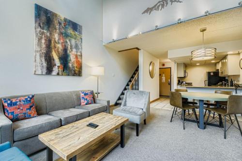 Peak 9 House | Beaver Run Updated 2 Bedroom On Peak 9 Ski-in Ski-out
