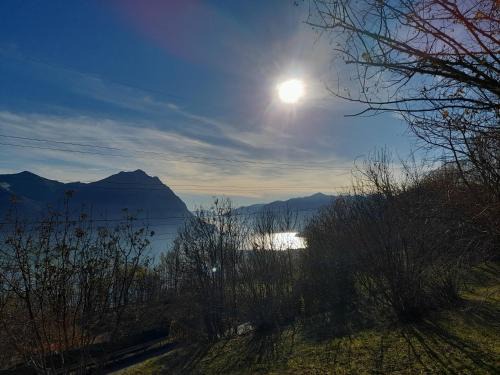 Costa Volpino Bed & Breakfast | Top-Rated Beb San Giorgio: Relax by the Pool