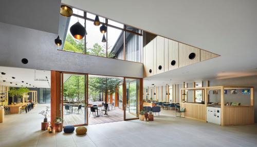 Kitasaku-gun Hotel | Discover Hoshino Resorts BEB5 Karuizawa: Family-Friendly Retreat