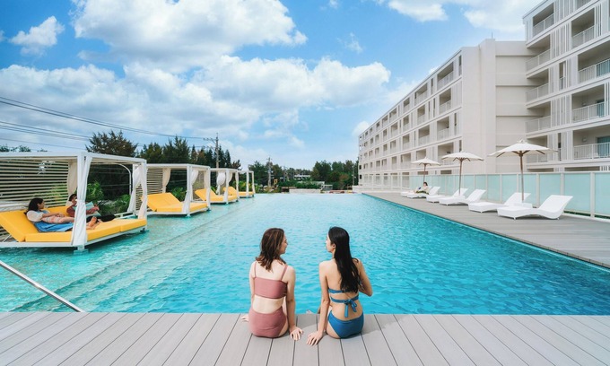 Serakaki Apartment | Indulge at Hoshino Resorts BEB5 Okinawa Seragaki Retreat