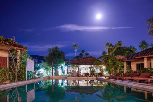 Haad Pleayleam Resort | Beck's Resort: Family-Friendly Paradise with Ocean View