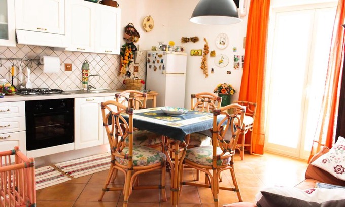 Aragona Bed & Breakfast | Pet-Friendly Agrumi Bed and Breakfast with Family Amenities