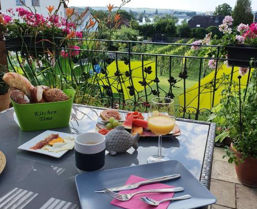 Mainz-Bingen Bed & Breakfast | Cozy Bed and Breakfast at Rheingauer Hof - Child Friendly Stay