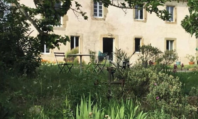 Limoux Bed & Breakfast | Cozy Retreat at Bed and Breakfast Domaine de Carliqui