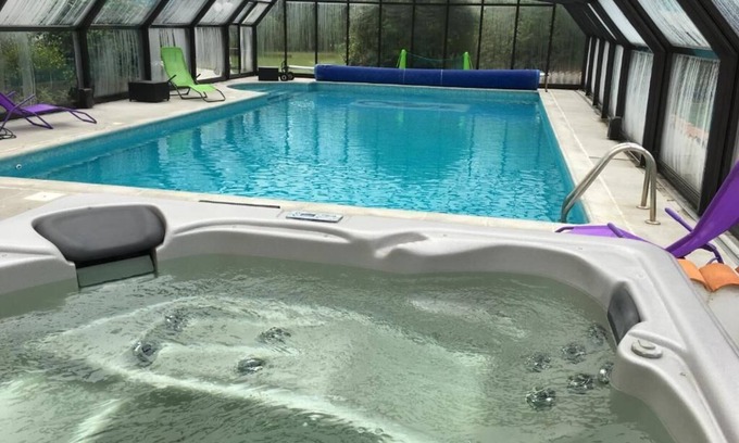 Commensacq Bed & Breakfast | Cozy Bed and Breakfast La Romantique with Pool & Kitchen