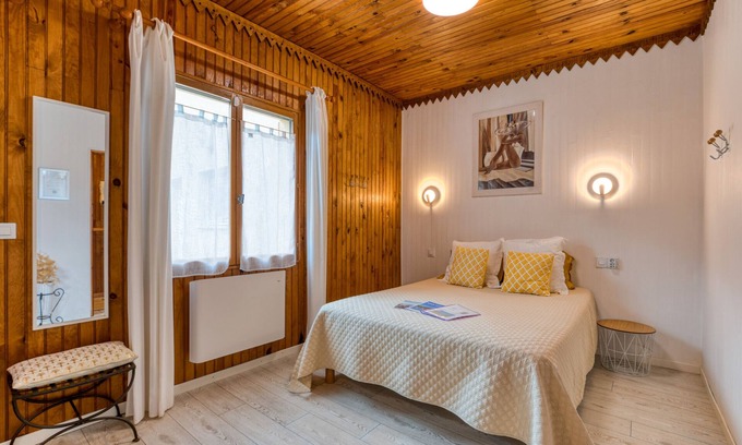 La Salvetat-sur-Agout House | Bed and breakfast 'Saints-Peyres' with Shared Terrace, Wi-Fi