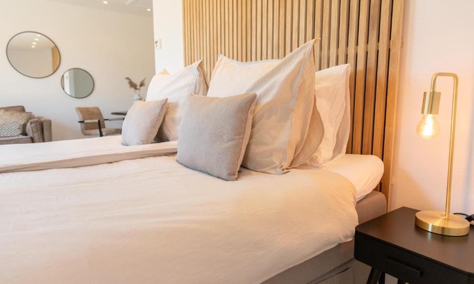 Den Burg Bed & Breakfast | Discover Bed & Bike Op Texel - Guest Rated 9.4/10