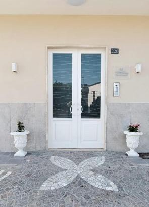 Santa Maria la Carita Bed & Breakfast | Cozy Bed & Breakfast Cannavacciuolo: Family-Friendly Stay