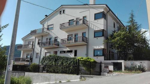 L'Aquila Bed & Breakfast | Comfortable Stay at Bed & Breakfast da Charlie with Free Breakfast