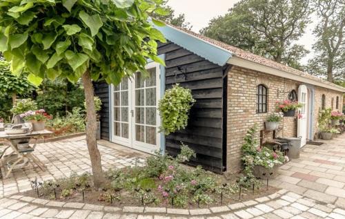 Rijs Bed & Breakfast | Cozy Bed & Breakfast de Appelaar with Ocean View & Hot Tub