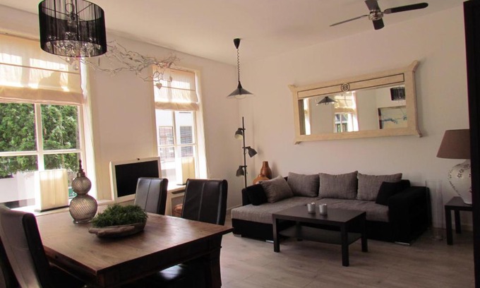 Hillegom Apartment | Cozy Bed & Breakfast Hillegom with Family-Friendly Amenities