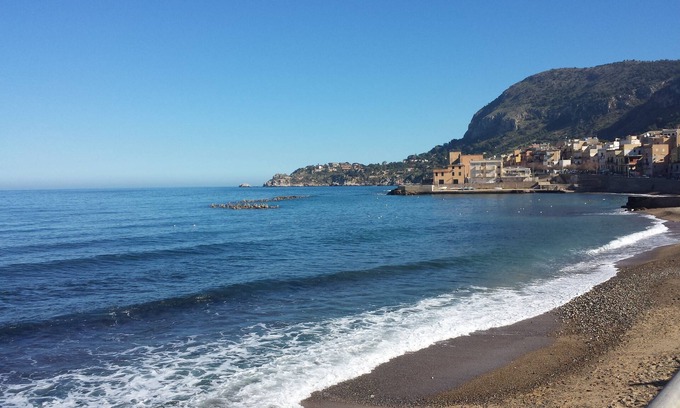 Aspra Bed & Breakfast | Rated 9.4/10: Family-Friendly Bed & Breakfast Marina D'Aspra