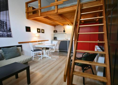 Chrzanow Bed & Breakfast | Pet-Friendly Retreat at Bed&Breakfast Mikunda - 8/10 Rated