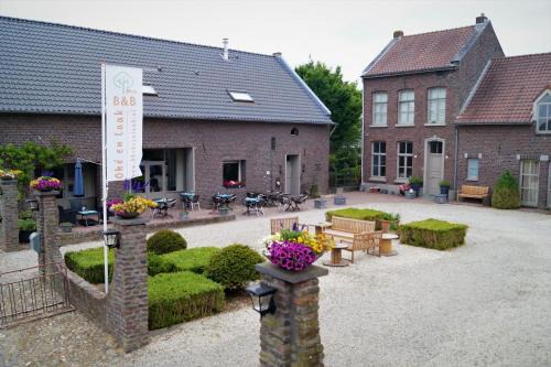 Ohe en Laak Bed & Breakfast | Cozy Bed & Breakfast Ohé en Laak with Delicious Dining