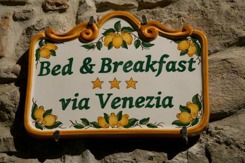 Regalbuto Bed & Breakfast | Exceptional Bed & Breakfast Via Venezia - Family & Pet Friendly