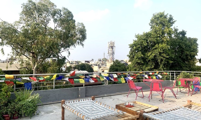 Greater Kailash Bed & Breakfast | Cozy Bed & Chai Guest House with Spa and Family Amenities