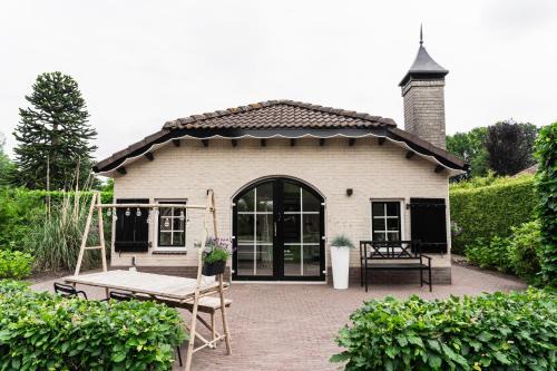 Municipality of Ermelo Villa | Relaxing Bed en Wellness Groenrust with Spa & Hot Tub