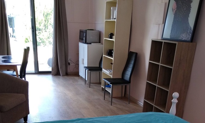 Glenellen Apartment | Bed in a Shed in the Countryside