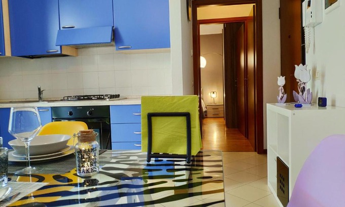 Valeggio sul Mincio Apartment | Cozy Bed & Smile: Guest Rated 9/10 & Accessible Comfort