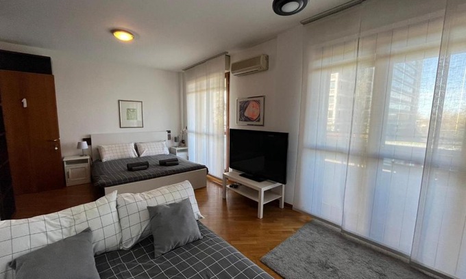 San Donato Milanese House | Comfortable Stay at Eni Torri Lombarde, Pet Friendly B&B
