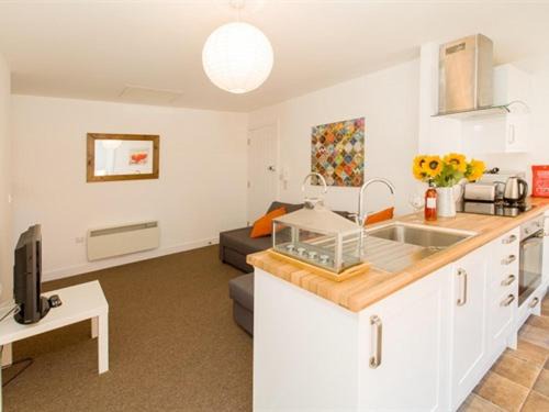 Eastleigh Apartment | Discover Beddoe Apartments: Premier Lodging in Eastleigh