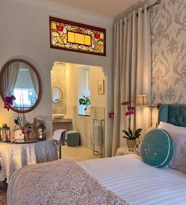 Balbriggan House | Discover Bedford House & Hall: Family-Friendly Retreat