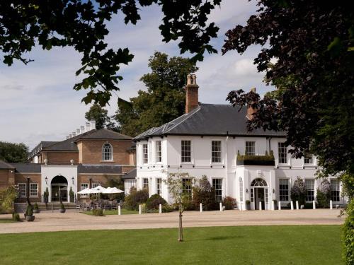 Newmarket Hotel | Relax at Bedford Lodge Hotel & Spa - 4-Star Retreat with Ocean Views