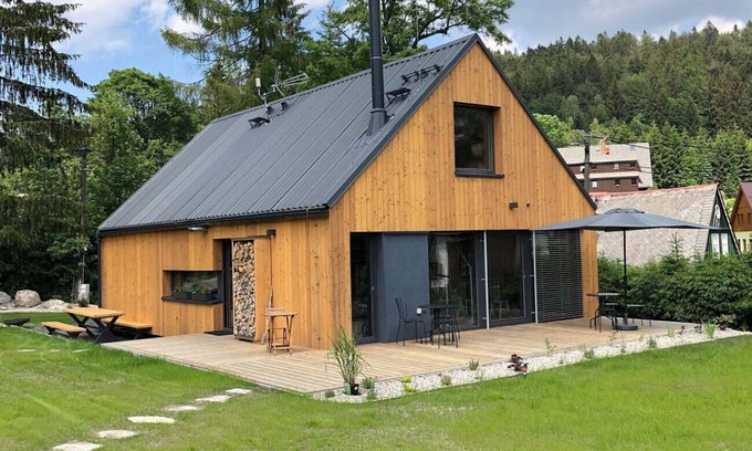 Bedrichov Villa | Discover Bedrichov LBL006: Family-Friendly & Accessible Stay