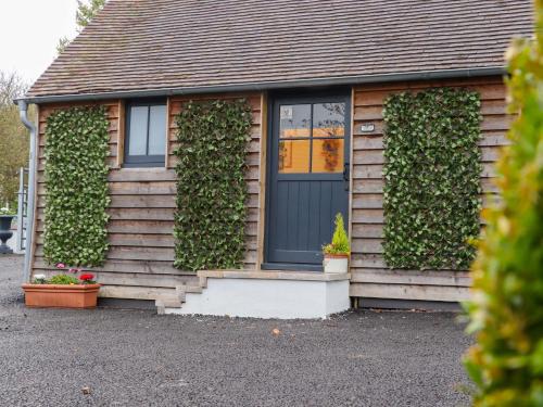 Etchinghill House | Bee Cottage