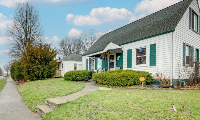 Beech Grove House | Beech Grove Vacation Rental with Private Yard and Spa
