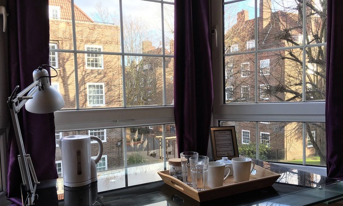 Bethnal Green Hotel | Relax at Beechwood House: Spa, Restaurant & Family-Friendly