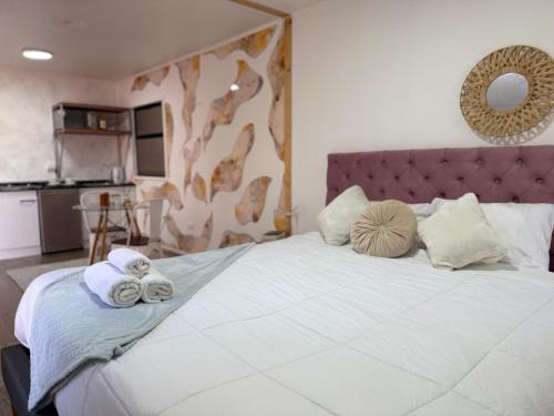 Villa Alemana House | Oceanfront Oasis: Casa H2o de BEEHOUSE with Pool & Hot Tub