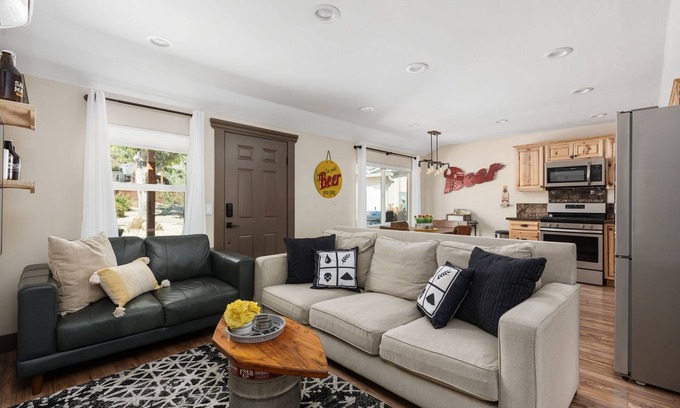 Paso Robles House | Inviting Hideaway Units with Breakfast and Family Amenities