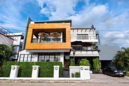 Hang Dong House | Beforesunset: Guest Rated 9.5 with Pool & Hot Tub Amenities