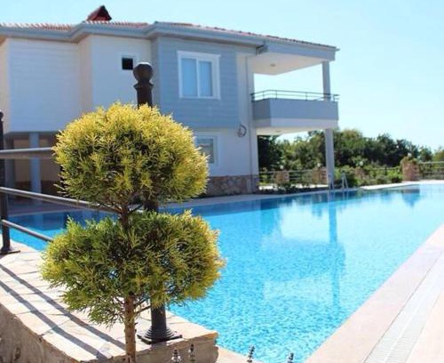 Alanya Villa | Experience Begon Villa: Oceanfront Retreat with Pool