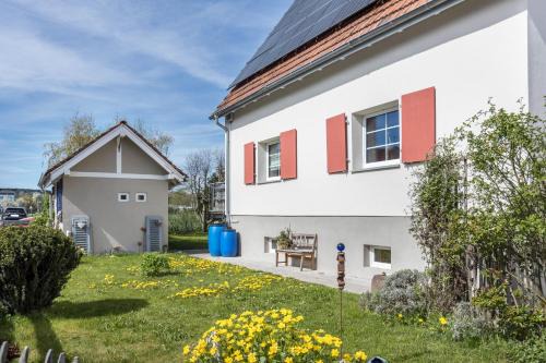 Huefingen Apartment | Cozy Apartment in Hüfingen - Pet & Child Friendly Stay