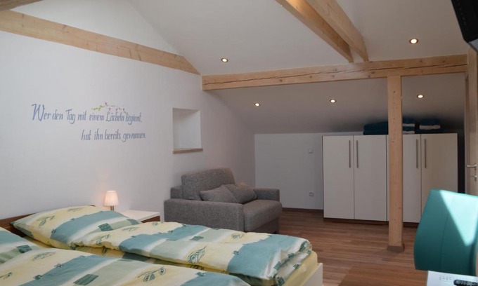 Pappenheim Bed & Breakfast | Discover Comfort at Beim Schuster - Guest Rated 9.4/10