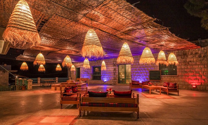 Maasser Al Chouf House | Discover Comfort at Beit El Hana with Pool & Restaurant