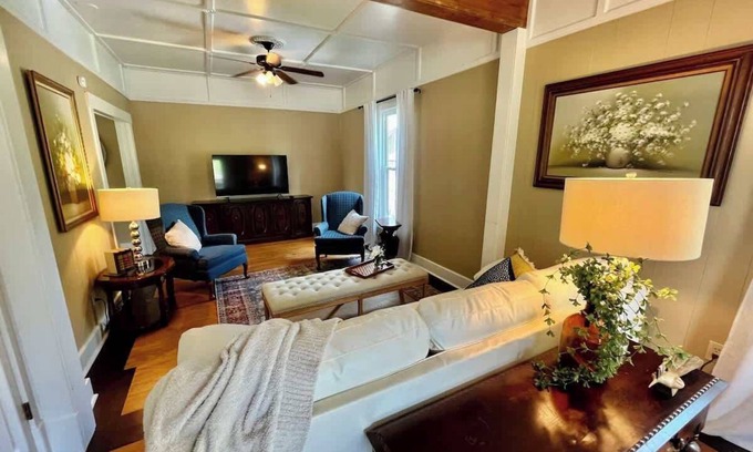 Siloam Springs House | Exceptional Stay at Beit Shalom House of Peace for Families