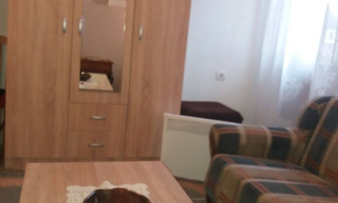 Zabljak House | Cozy Beka Apartments: Loft Room with Great Amenities