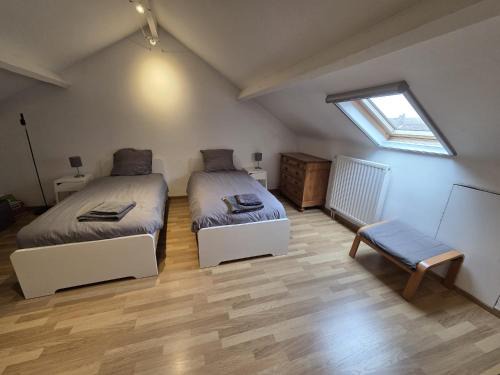 Gosselies Apartment | Cozy Bel-étage: 2-Bedroom Haven near Charleroi Airport