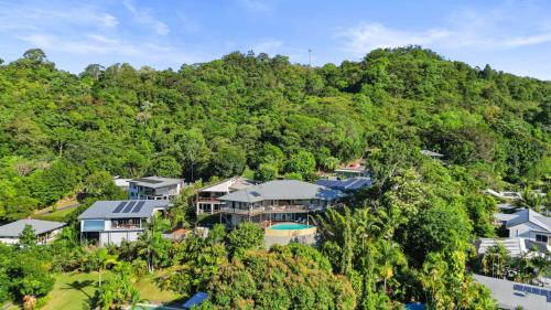 Whitfield House | Bel Air Vista Aurora
