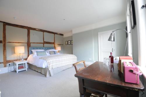Kingsclere Hotel | Pet-Friendly Retreat at Bel and The Dragon-Kingsclere