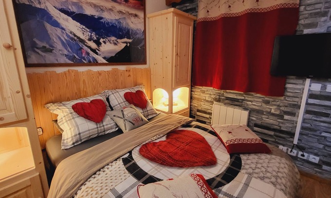 Puy-Saint-Vincent Apartment | Family-Friendly T3 Apartment with Private Pool & Spa