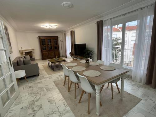 La Lunette Apartment | Prime Apartment in Perpignan - Rated 9.7/10 and Family-Friendly