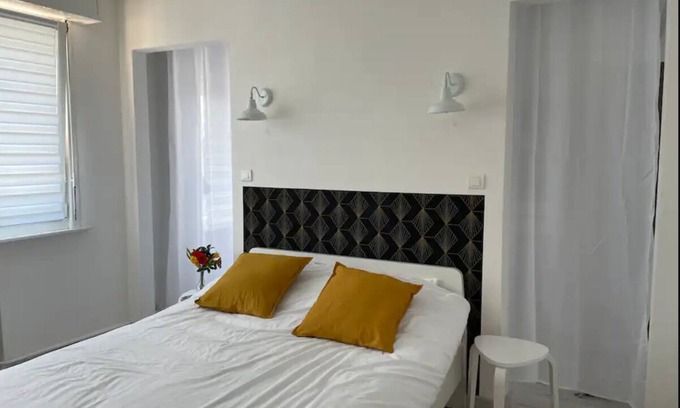 Dunkerque Centre Apartment | Spacious Bel Appartement Dunkerque for Family Getaways