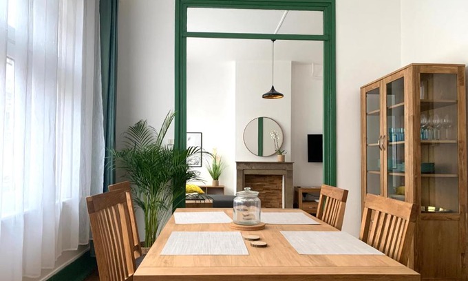 Douai Apartment | Ideal Apartment Overlooking the Train Station - Rated 10/10